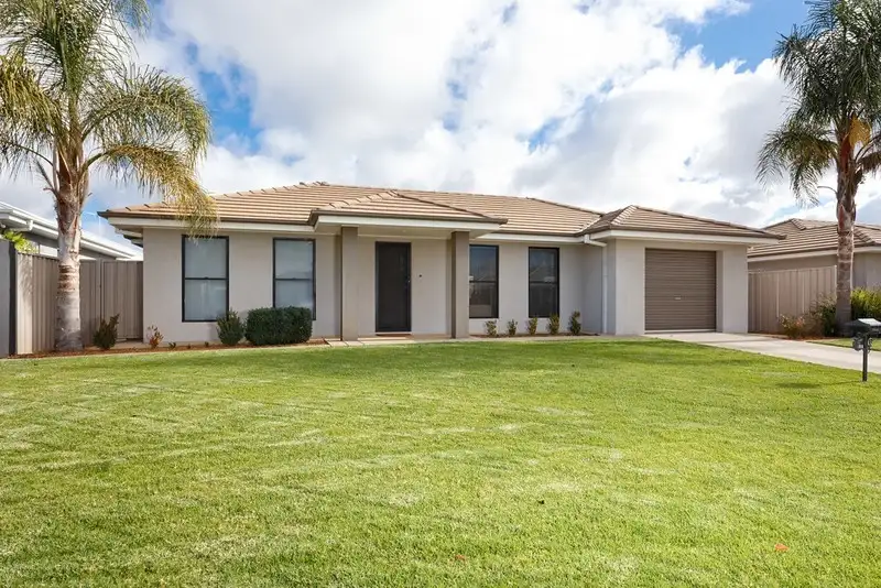 Main view of Homely house listing, 7 Carinya Street, Glenfield Park NSW 2650