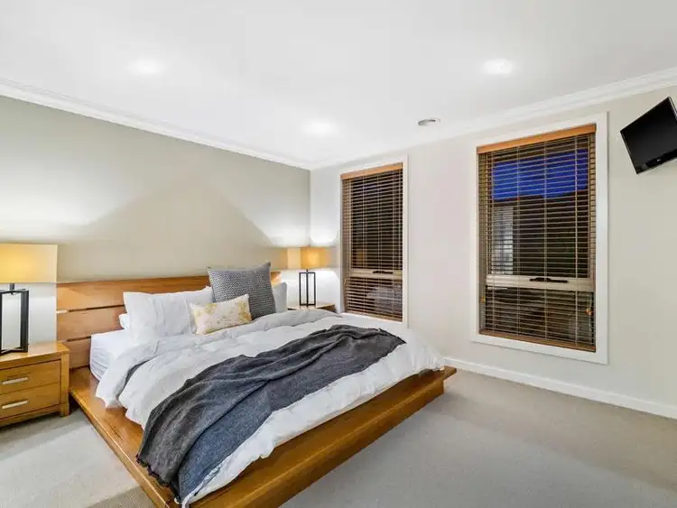 Sixth view of Homely house listing, 2 Agar Place, Sunbury VIC 3429