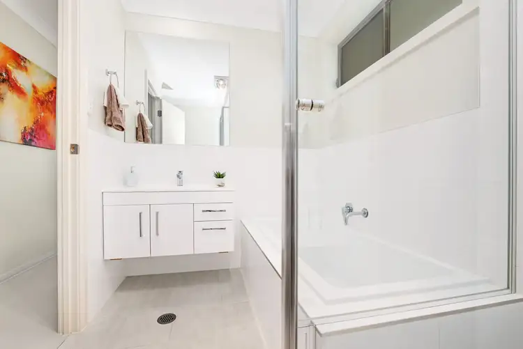 Fifth view of Homely house listing, 10 Lemonwood Circuit, Thornton NSW 2322