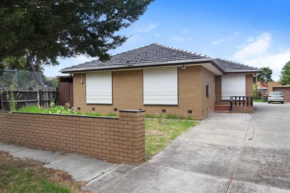 Main view of Homely unit listing, 1/4 Thorpe Street, Sunshine VIC 3020