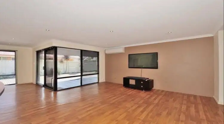 Fifth view of Homely house listing, 30 Albina Chase, Lakelands WA 6180