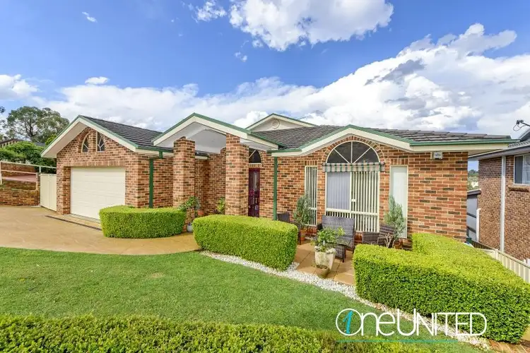 6 Hannah Place, Mount Annan NSW 2567
