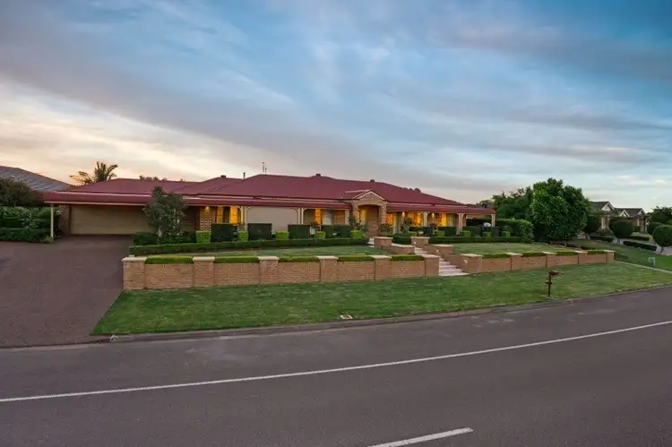 220 Somerset Drive, Thornton NSW 2322