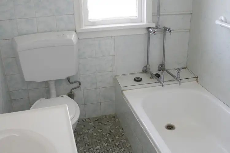 Seventh view of Homely house listing, 8 Condon Avenue, Wagga Wagga NSW 2650