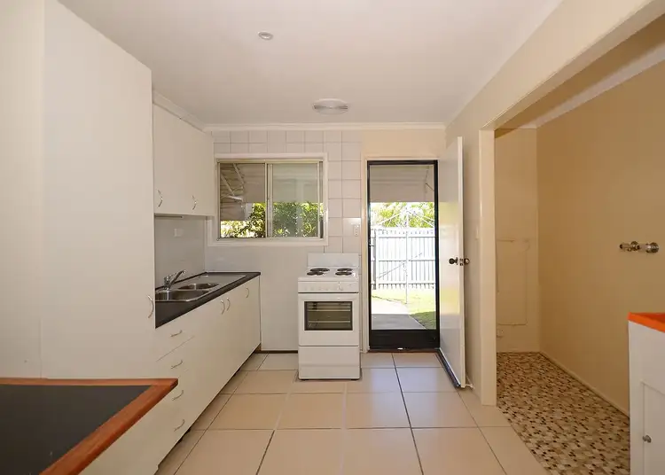 Fifth view of Homely semi-detached listing, 36a Saunders Street, Point Vernon QLD 4655