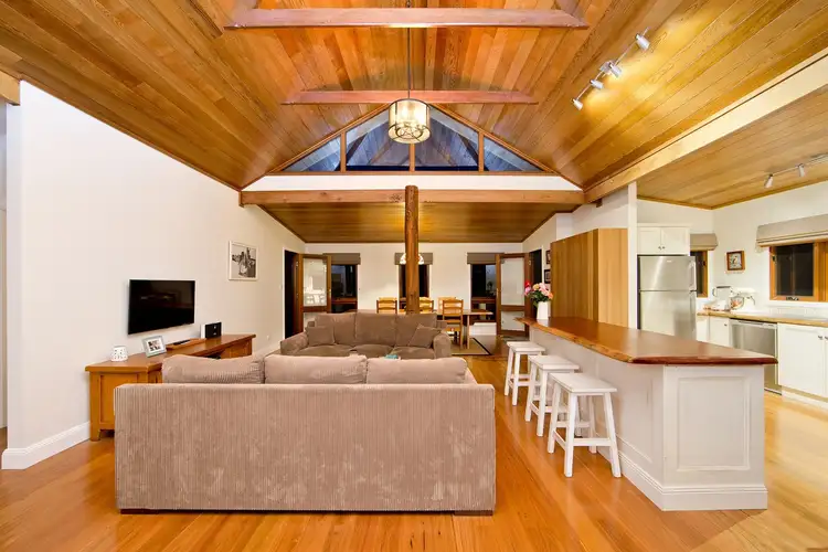 12 Taylor Road, Taylors Beach NSW 2316