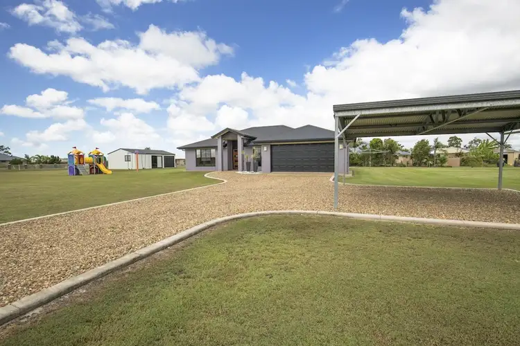 8 Palmerston Drive, Branyan QLD 4670