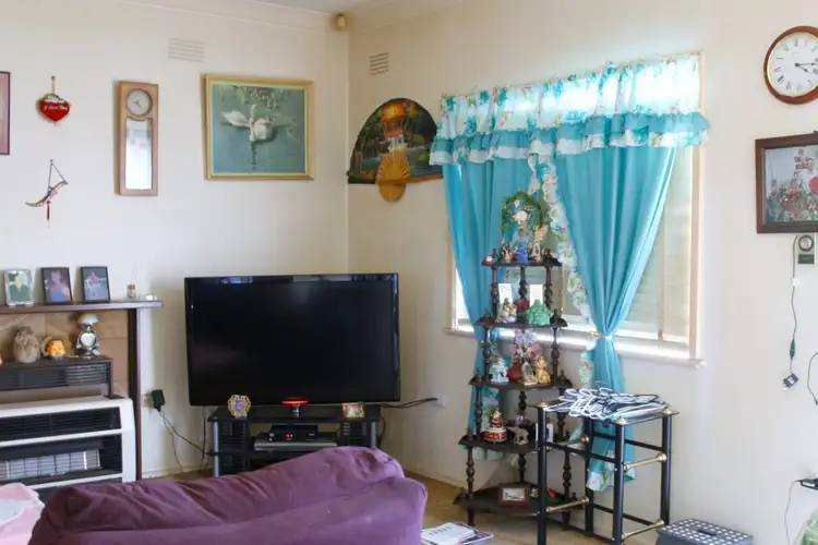 Fourth view of Homely house listing, 2 Henschke Avenue, Wagga Wagga NSW 2650