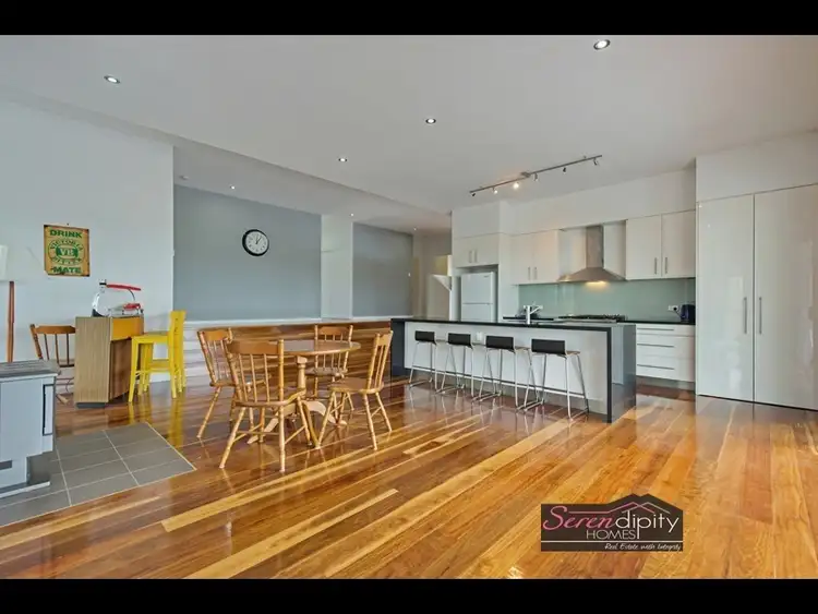 134 Pendennis Rd, Tamborine QLD 4270