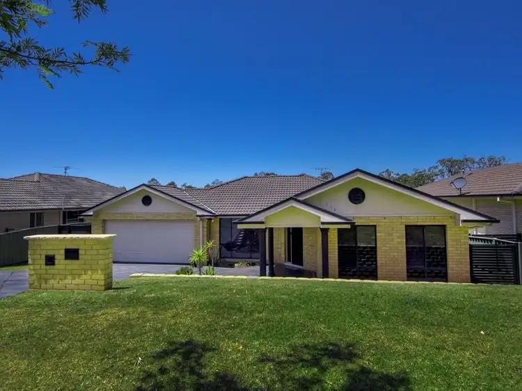 21 Stirling Crescent, Fletcher NSW 2287