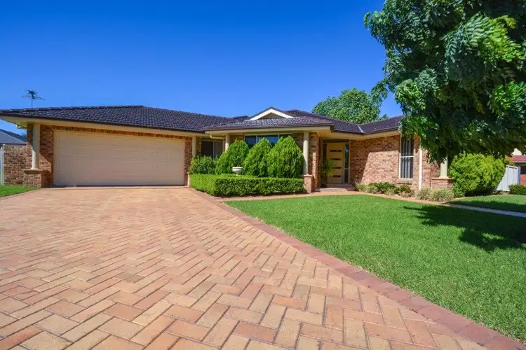 19 Banksia Place, Gunnedah NSW 2380