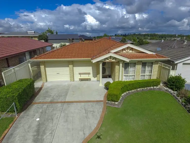 8 Hoya Close, Cameron Park NSW 2285