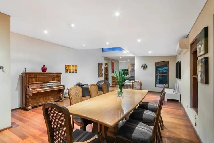 24 Carrington St, Palmyra WA 6157