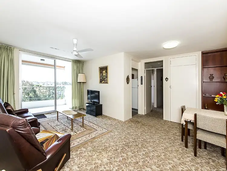 64/16 Leeder Street, Glendalough WA 6016