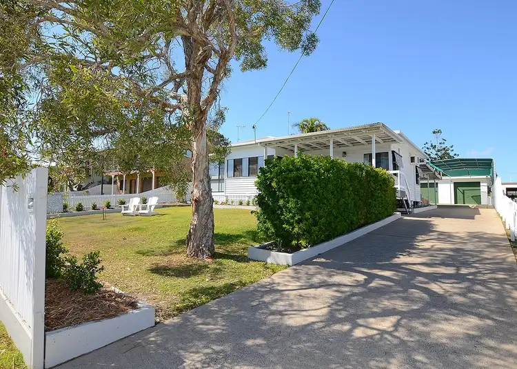 43 Kent Street, Urangan QLD 4655