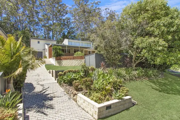 26 Perratt Close, Lisarow NSW 2250