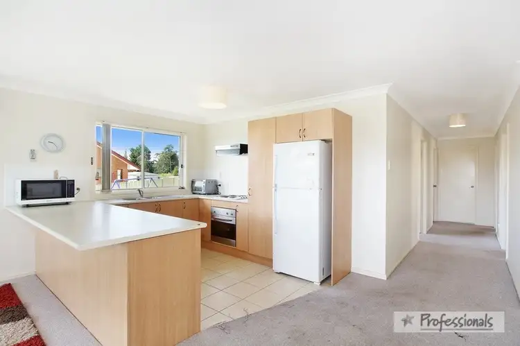 Main view of Homely unit listing, 2/4 Kilcoy Close, Armidale NSW 2350