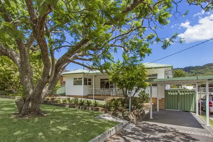 4 North Crescent, North Gosford NSW 2250