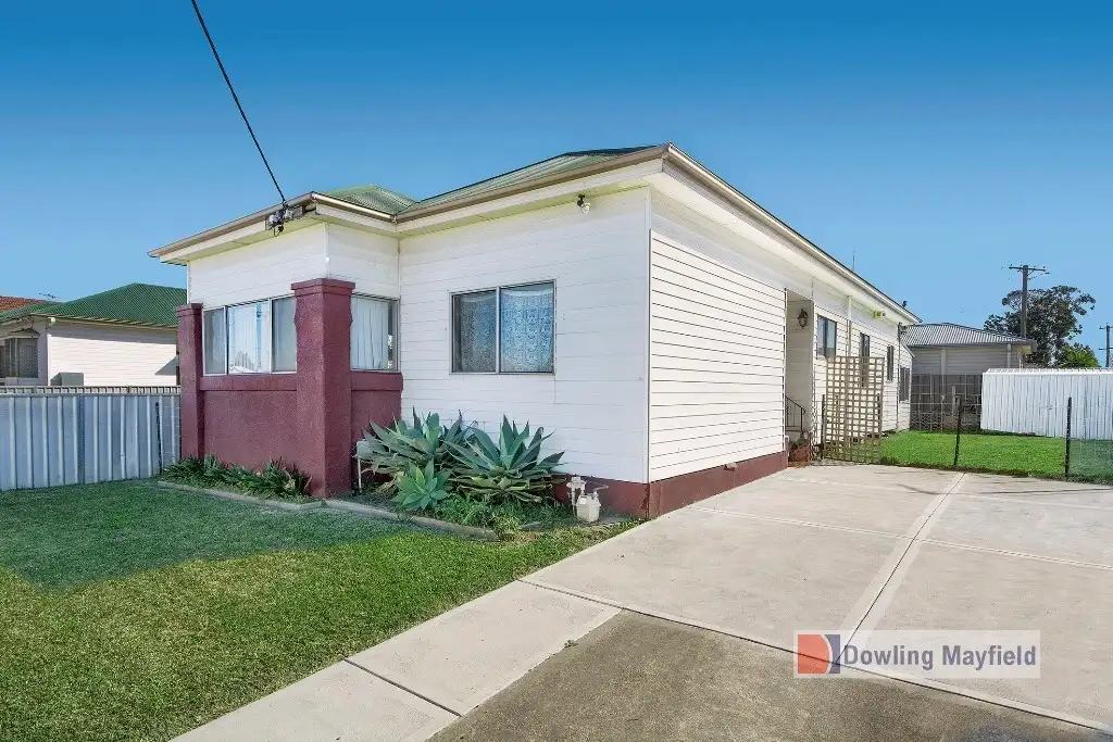 Main view of Homely house listing, 33 Baker Street, Mayfield NSW 2304