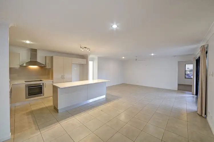 17 Mountney Street, Avoca QLD 4670