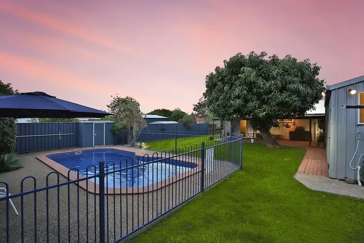 2 McKewen Street, Svensson Heights QLD 4670