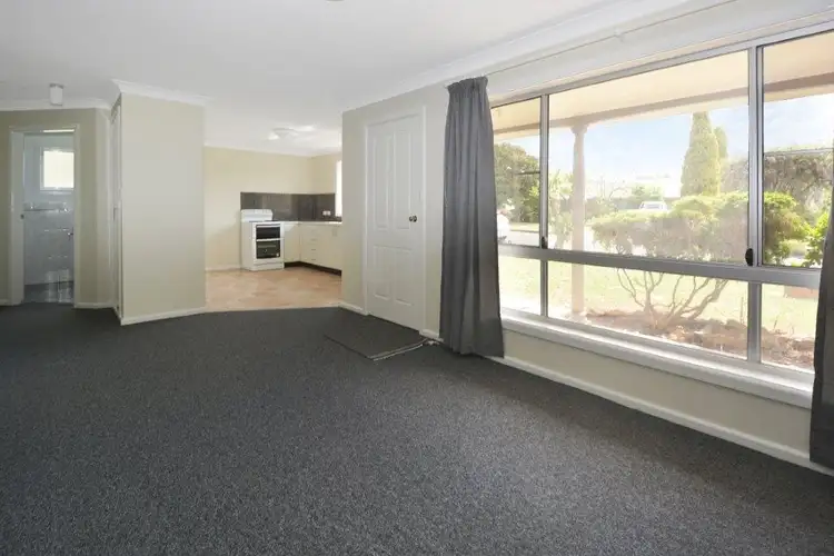 Sixth view of Homely block of units listing, 4 Newell Avenue, Gunnedah NSW 2380