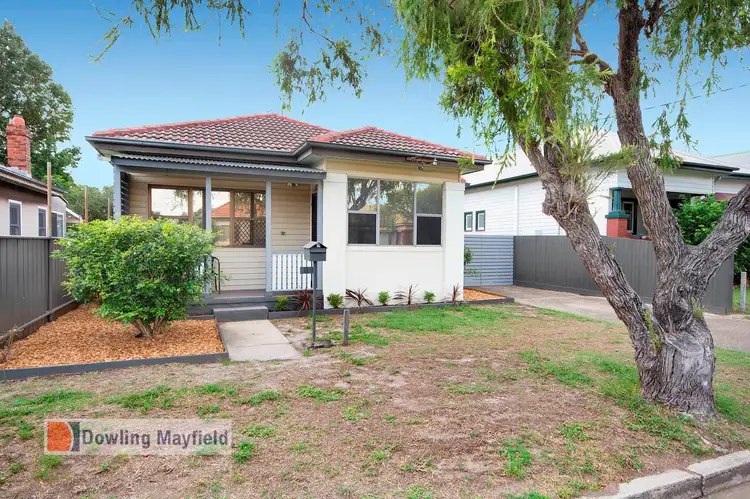 11 Hinkler Street, Mayfield NSW 2304