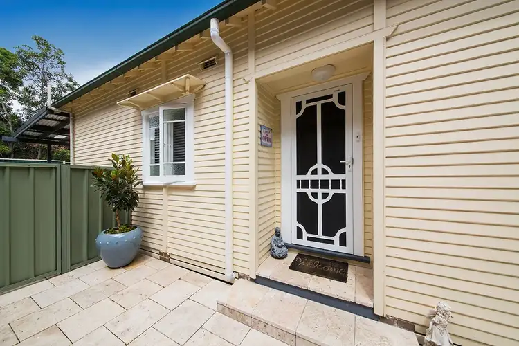 Second view of Homely house listing, 1/22 Chipilly Avenue, Engadine NSW 2233