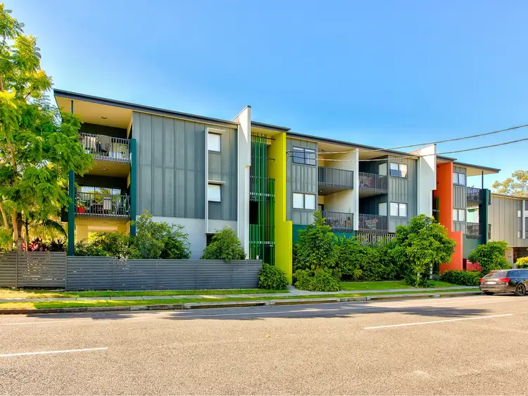 9/2-4 Garden Terrace, Newmarket QLD 4051