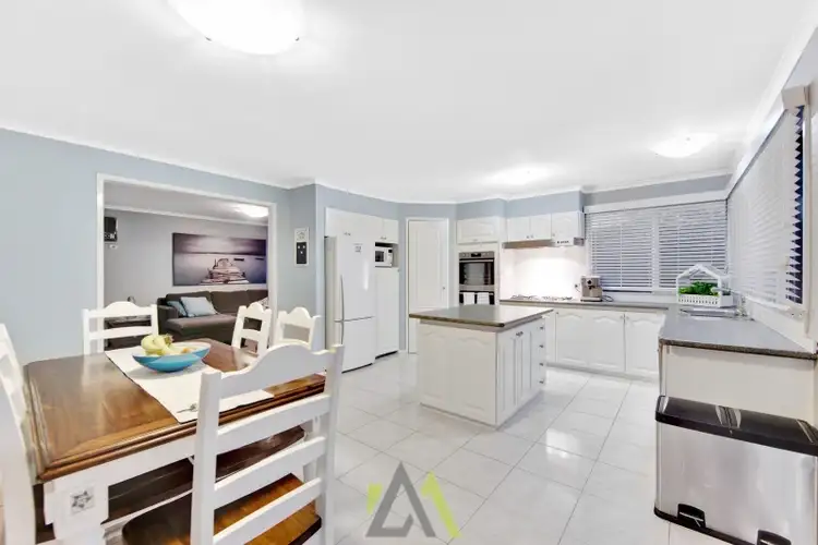 Fifth view of Homely house listing, 8 Condor Court, Frankston VIC 3199