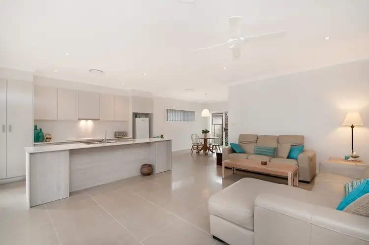 Fourth view of Homely villa listing, 2/17 Nowack Avenue, Umina Beach NSW 2257