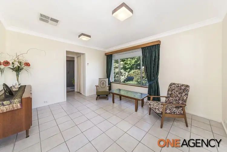 Fifth view of Homely house listing, 2 Mauldon Street, Chifley ACT 2606