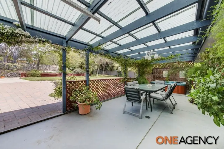 Sixth view of Homely house listing, 2 Stieglitz Circuit, Kambah ACT 2902