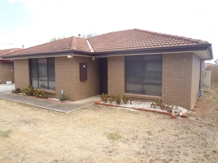 21-61 Barries Rd, Melton VIC 3337