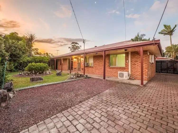 22 Estramina Road, Regents Park QLD 4118