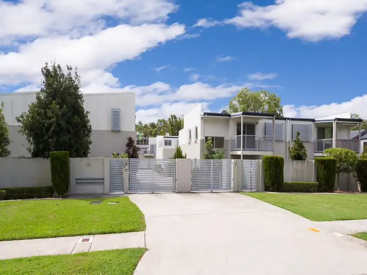 4/59-61 Benowa Road, Southport QLD 4215