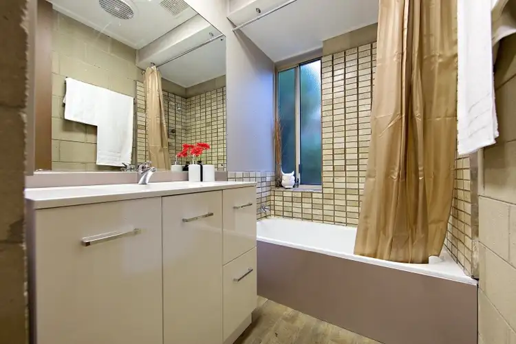 Sixth view of Homely house listing, 2 Bunarong Drive, Frankston VIC 3199