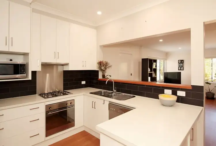 Fifth view of Homely house listing, 10 Wilson Street, Kooringal NSW 2650