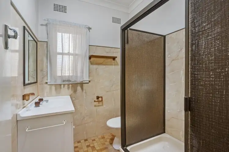 Fifth view of Homely house listing, 46 Robin Crescent, Woy Woy NSW 2256