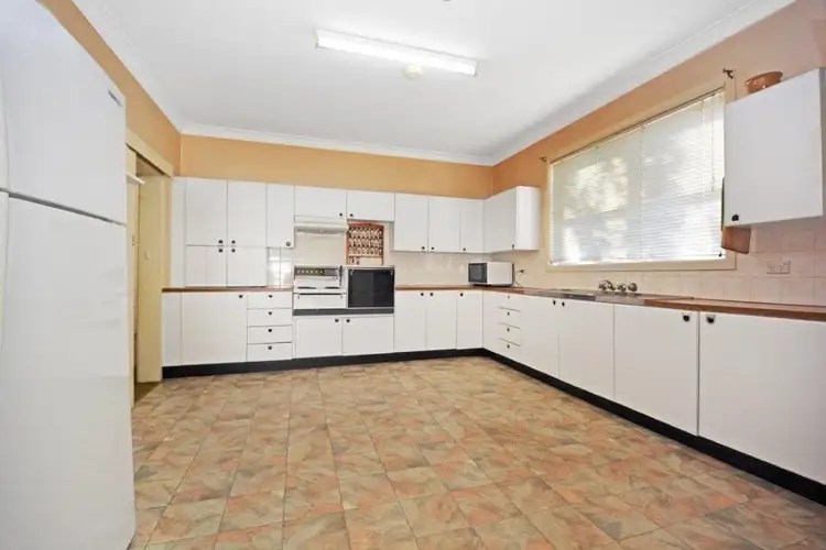 Fifth view of Homely house listing, 137 Bloomfield Street, Gunnedah NSW 2380