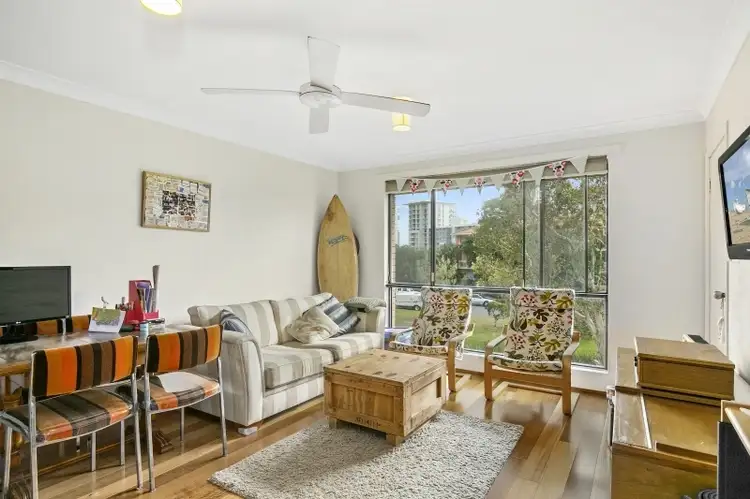 10/17 Coolangatta Road, Kirra QLD 4225