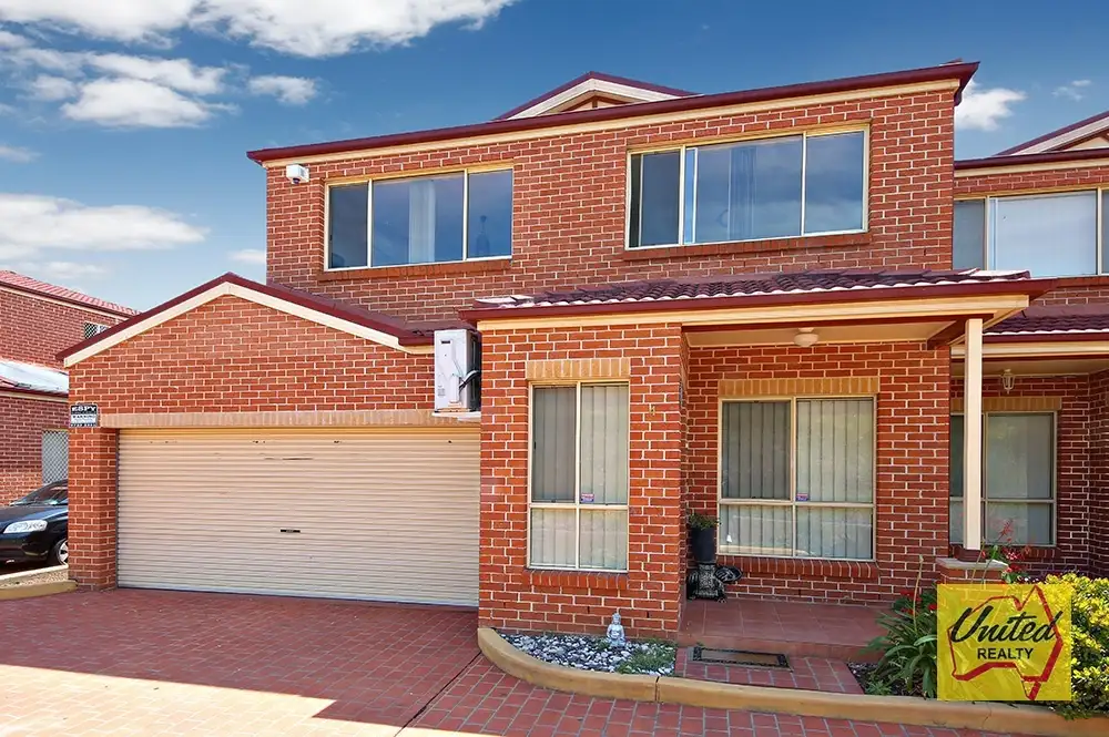 Main view of Homely unit listing, Unit 4/114-116 Graham Avenue, Lurnea NSW 2170