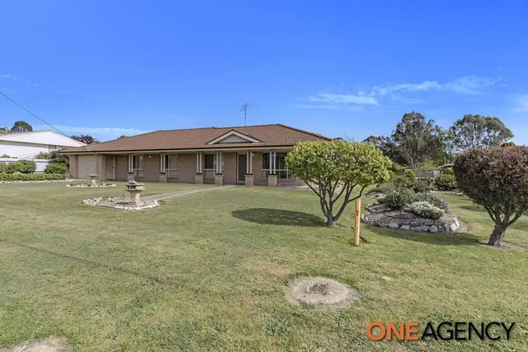 11 Copeland Street, Gunning NSW 2581