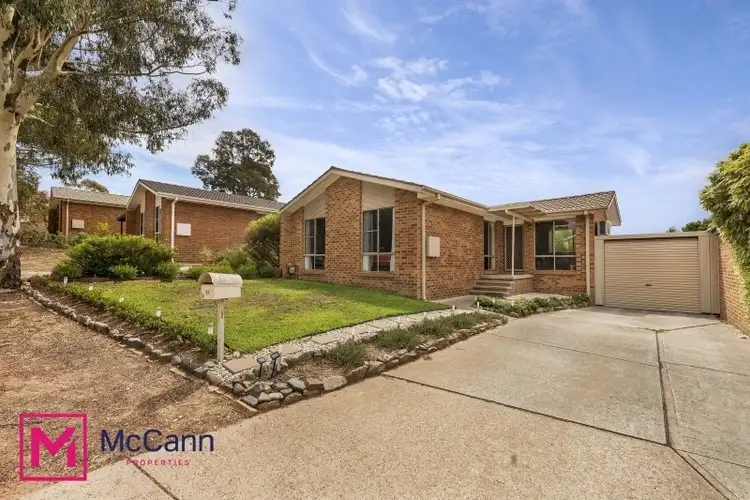 11 Revell Close, Gordon ACT 2906