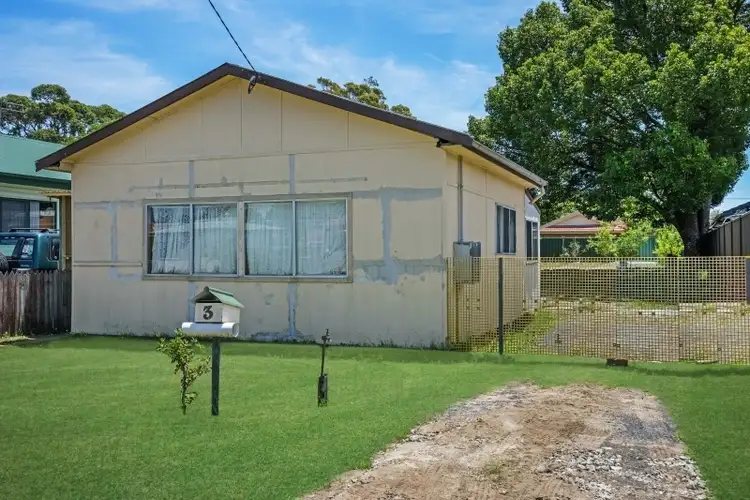 3 Birdwood Avenue, Umina Beach NSW 2257