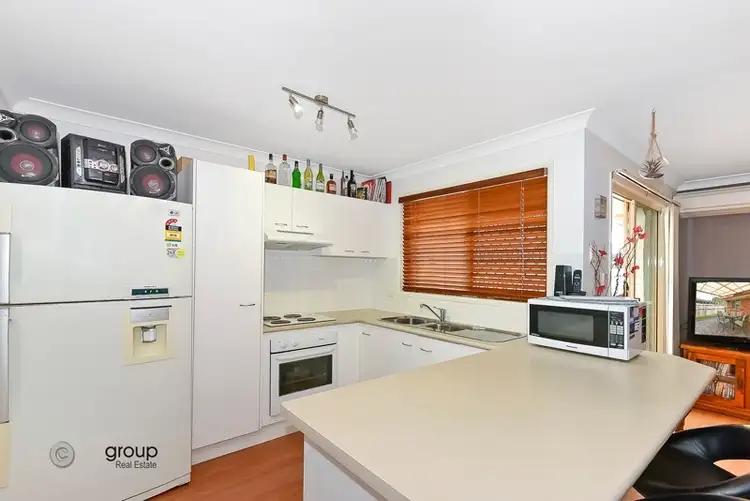 1 Solandra Circuit, Regents Park QLD 4118
