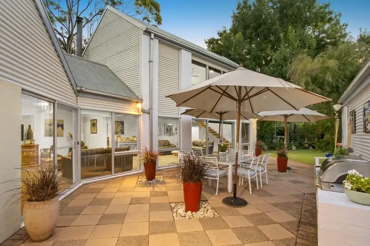 11 Coogee Court, Barwon Heads VIC 3227