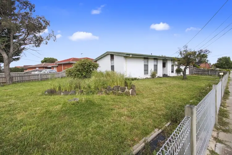 43 Talintyre Road, Sunshine West VIC 3020