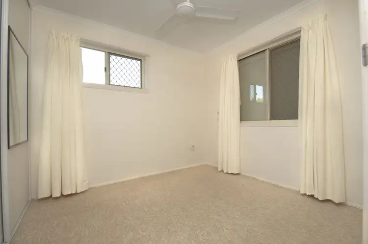Fifth view of Homely unit listing, 4/23 Thabeban Street, Avenell Heights QLD 4670
