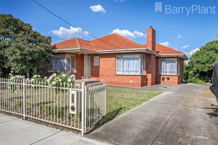 22 Dinnell Street, Sunshine West VIC 3020